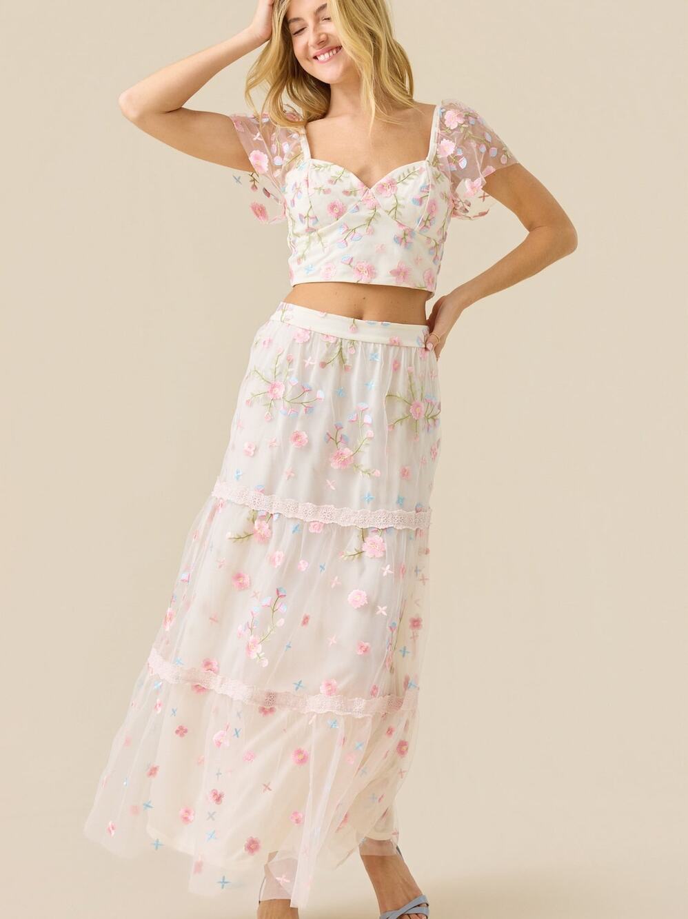Altar’d State Ambrose Floral Embroidered Crop Top NWT Medium